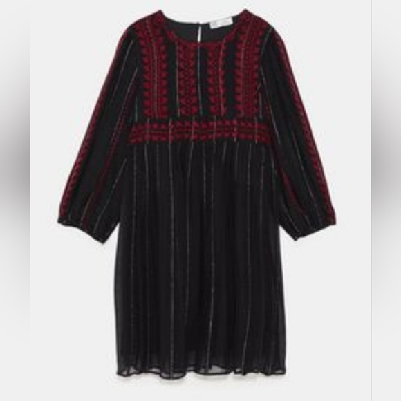 Embroiderd dress - Picture 2 of 8